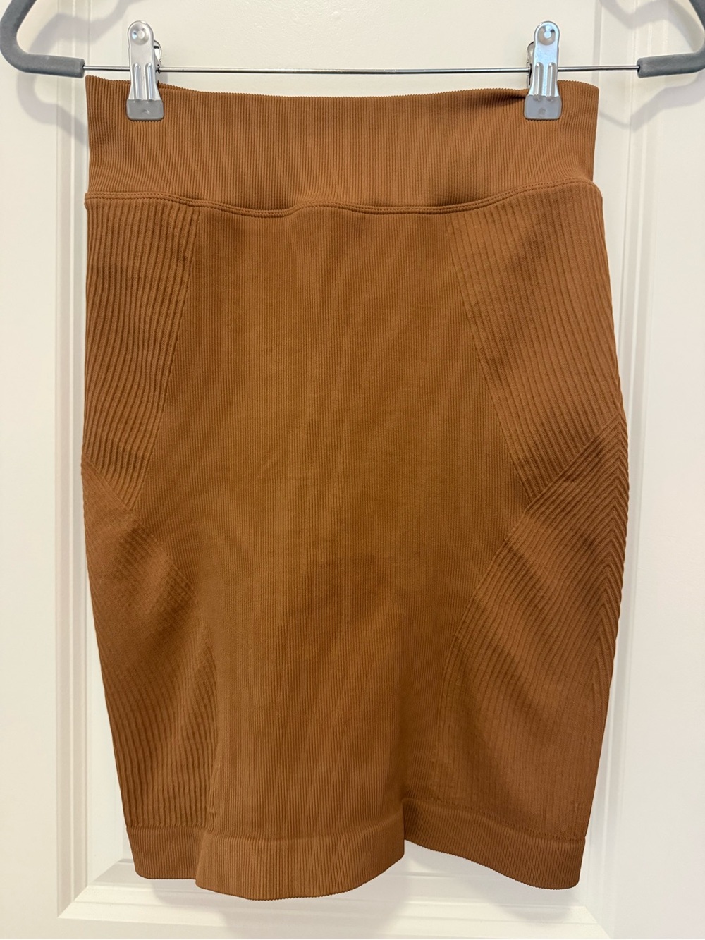 Halara Ribbed Body-Con Mini Skirt - Brown, Medium